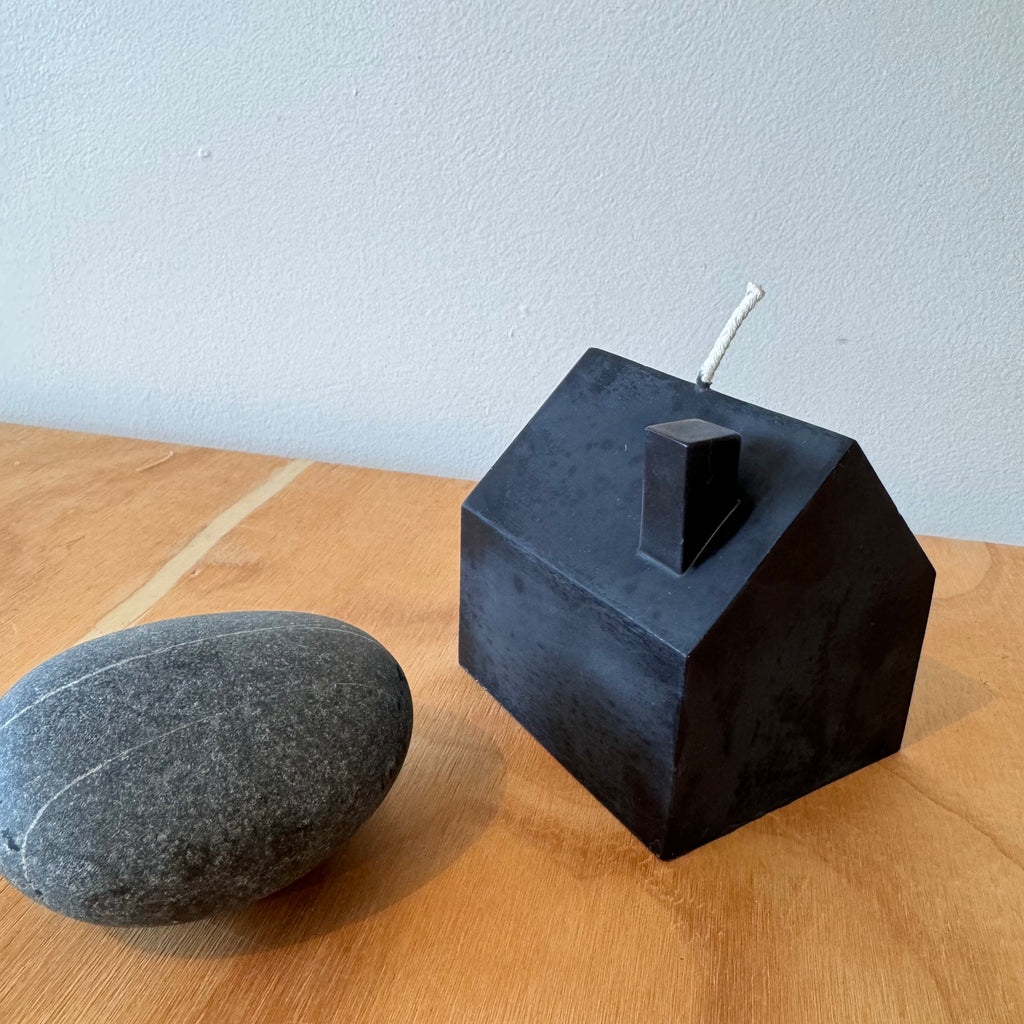 Iconic House Black Beeswax Candle
