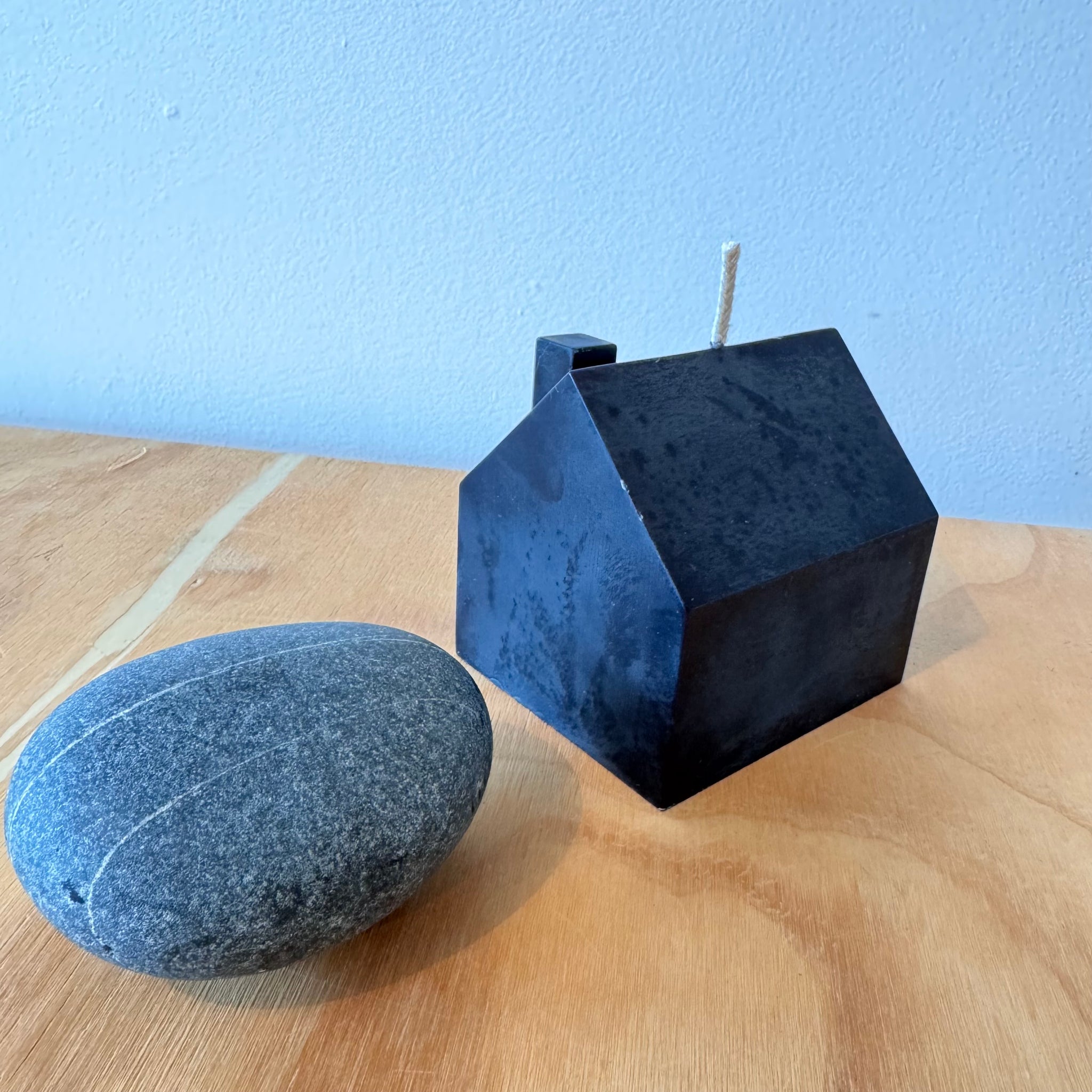 Iconic House Black Beeswax Candle