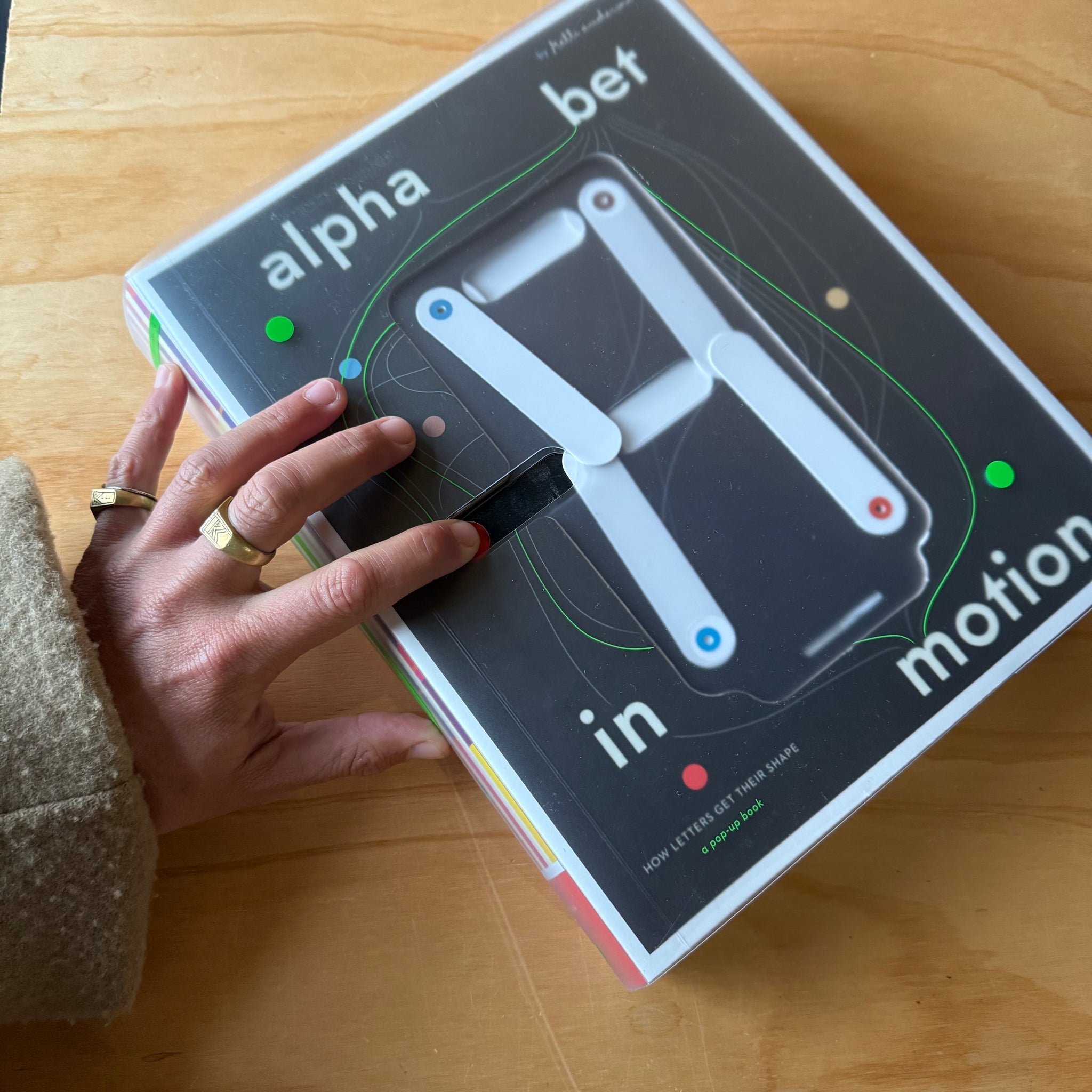 Alphabet in Motion - How Letters Get Their Shape