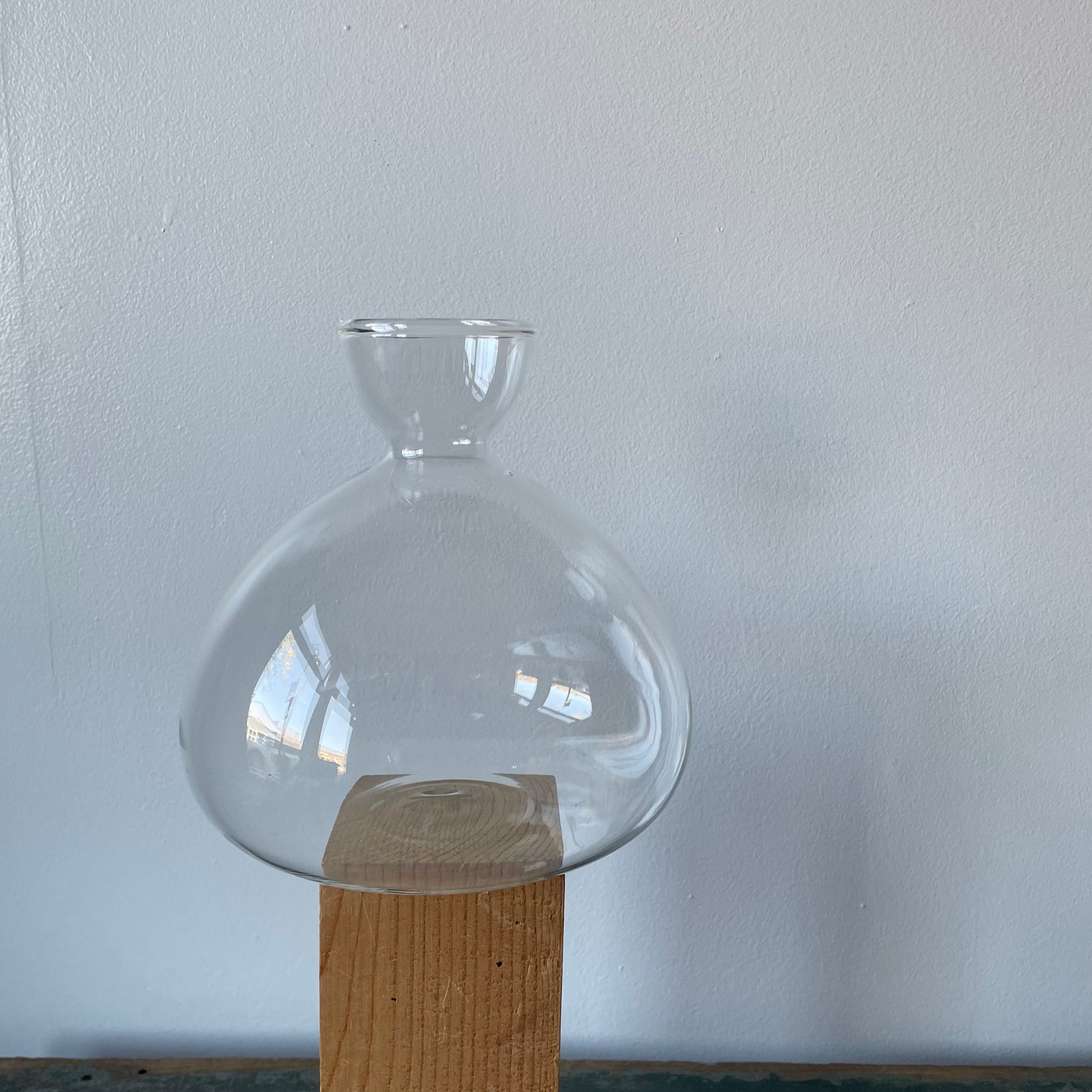 Avocado Vase by Ilex Studio