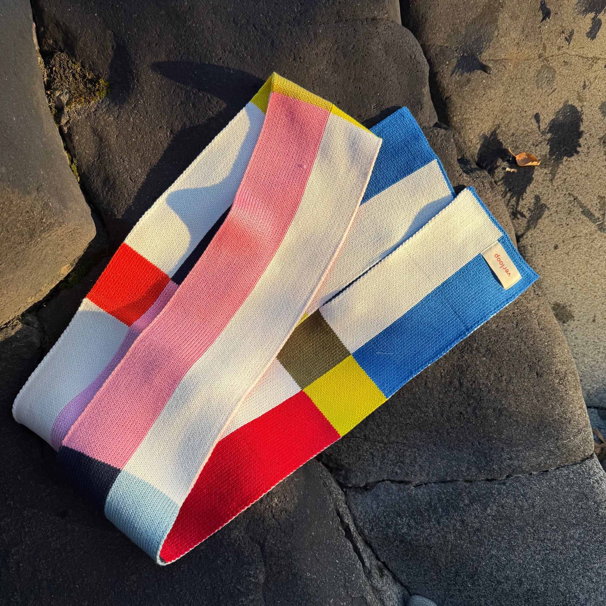 Chroma Skinny Scarf by Verloop Knits