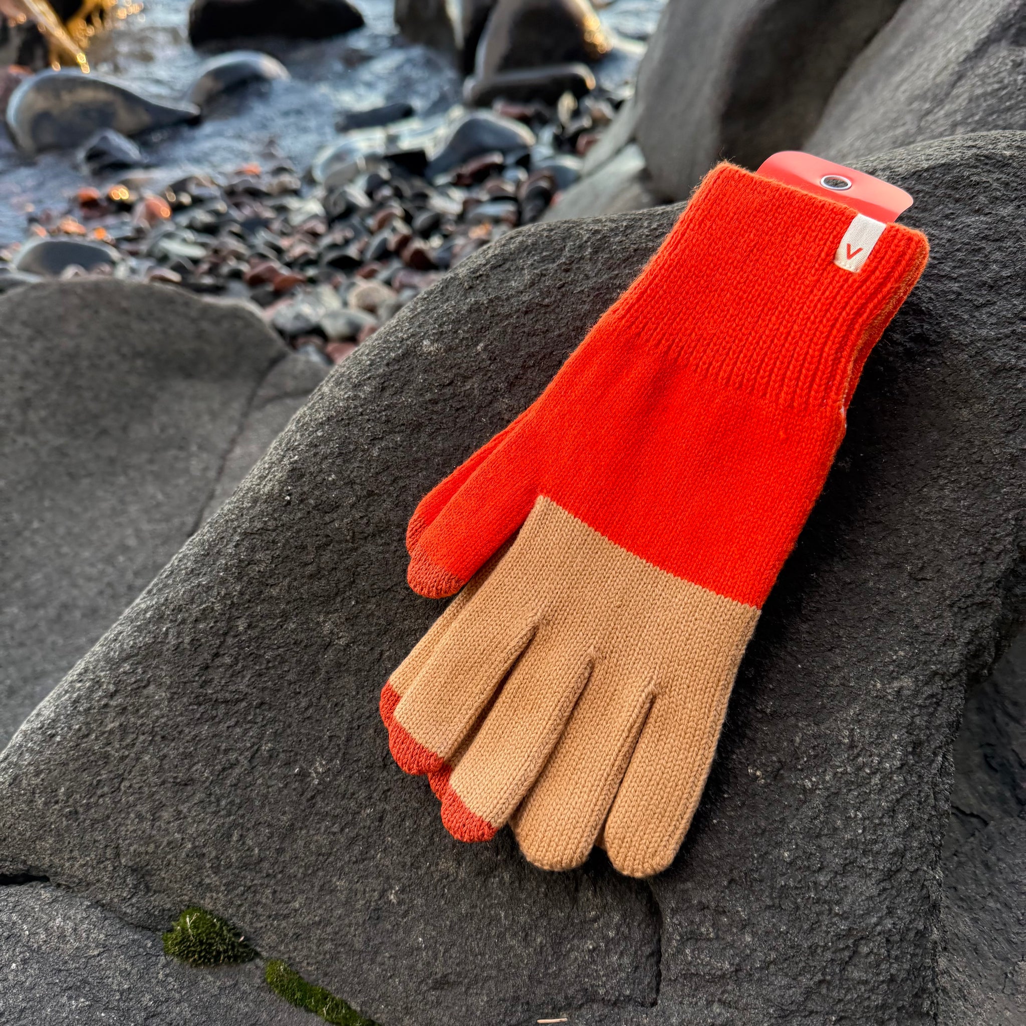 Color Block Touch Screen Gloves by Verloop Knits