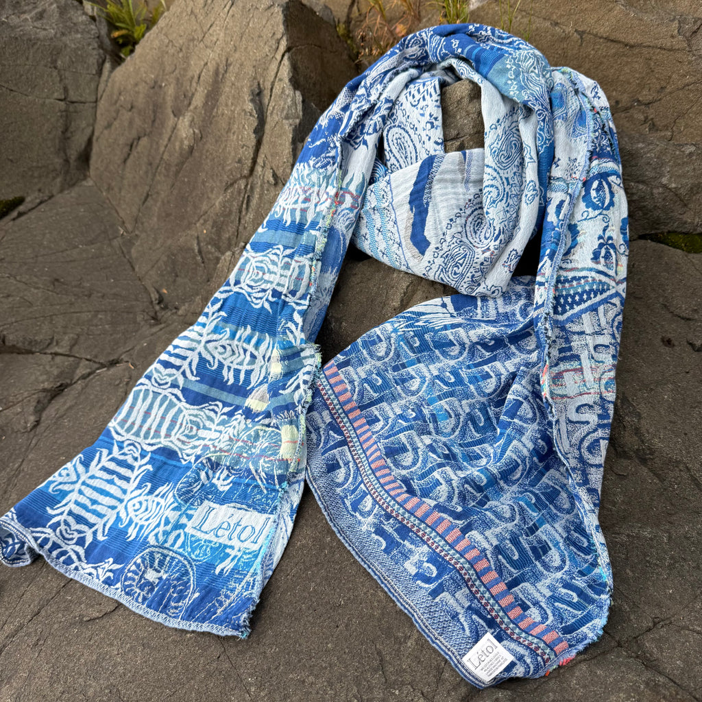 Diego Jacquard Scarf in Roi by Letol