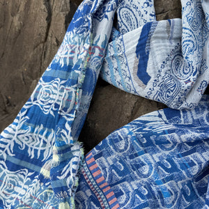 Diego Jacquard Scarf in Roi by Letol
