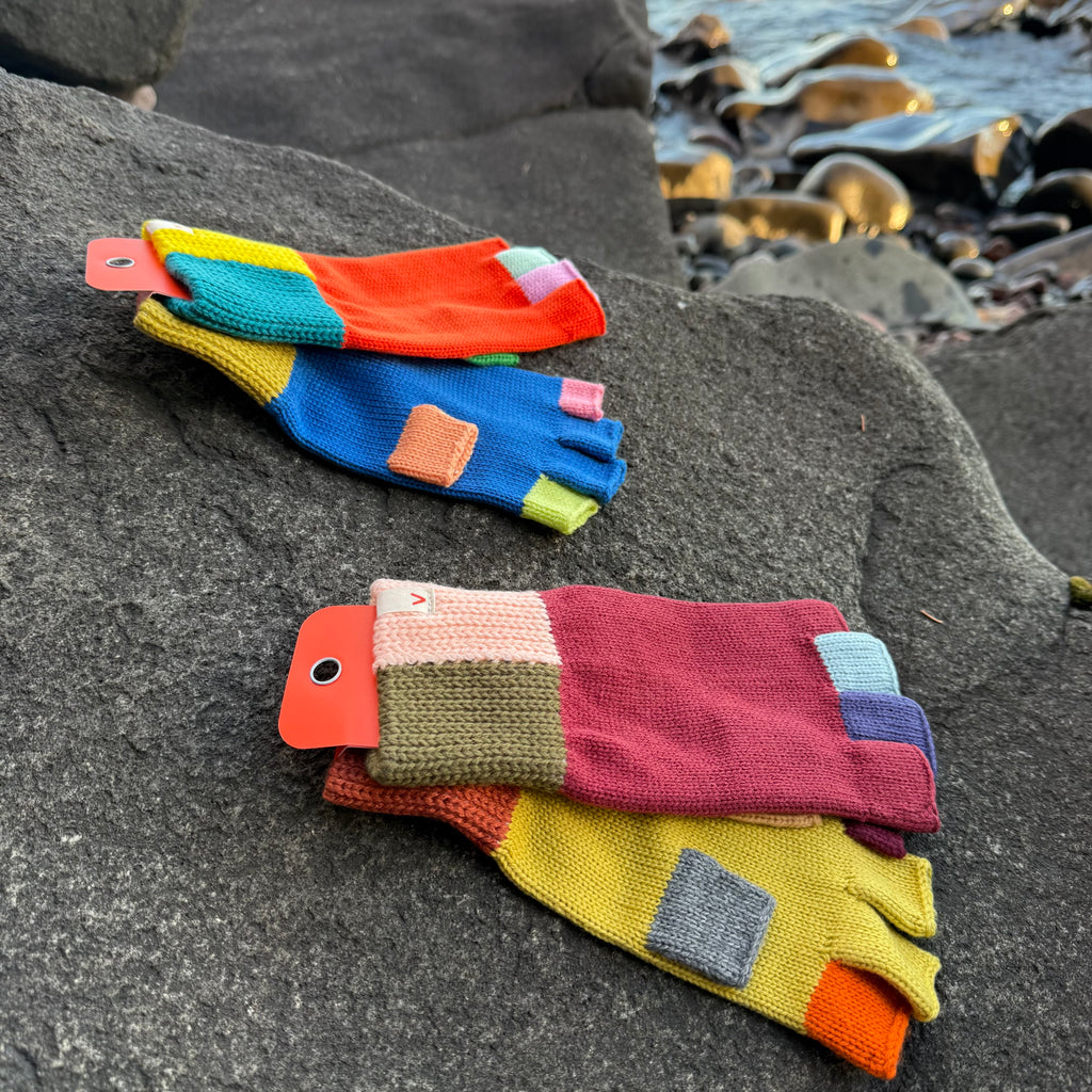 Fingerless Gloves by Verloop Knits