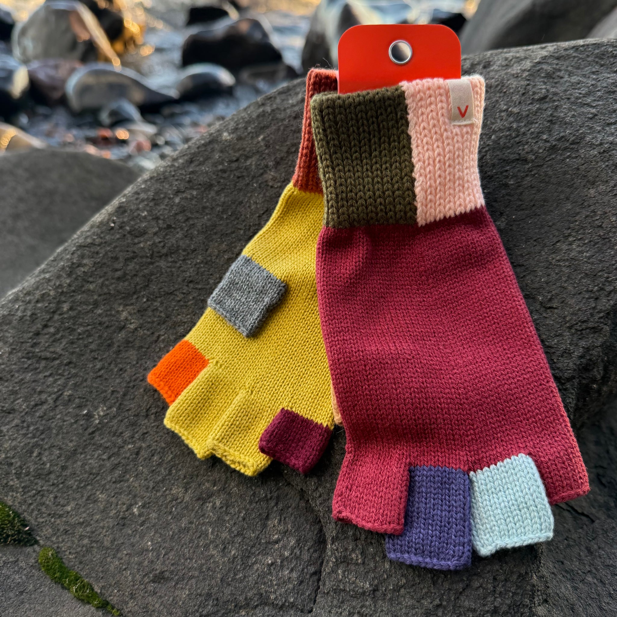 Fingerless Gloves by Verloop Knits