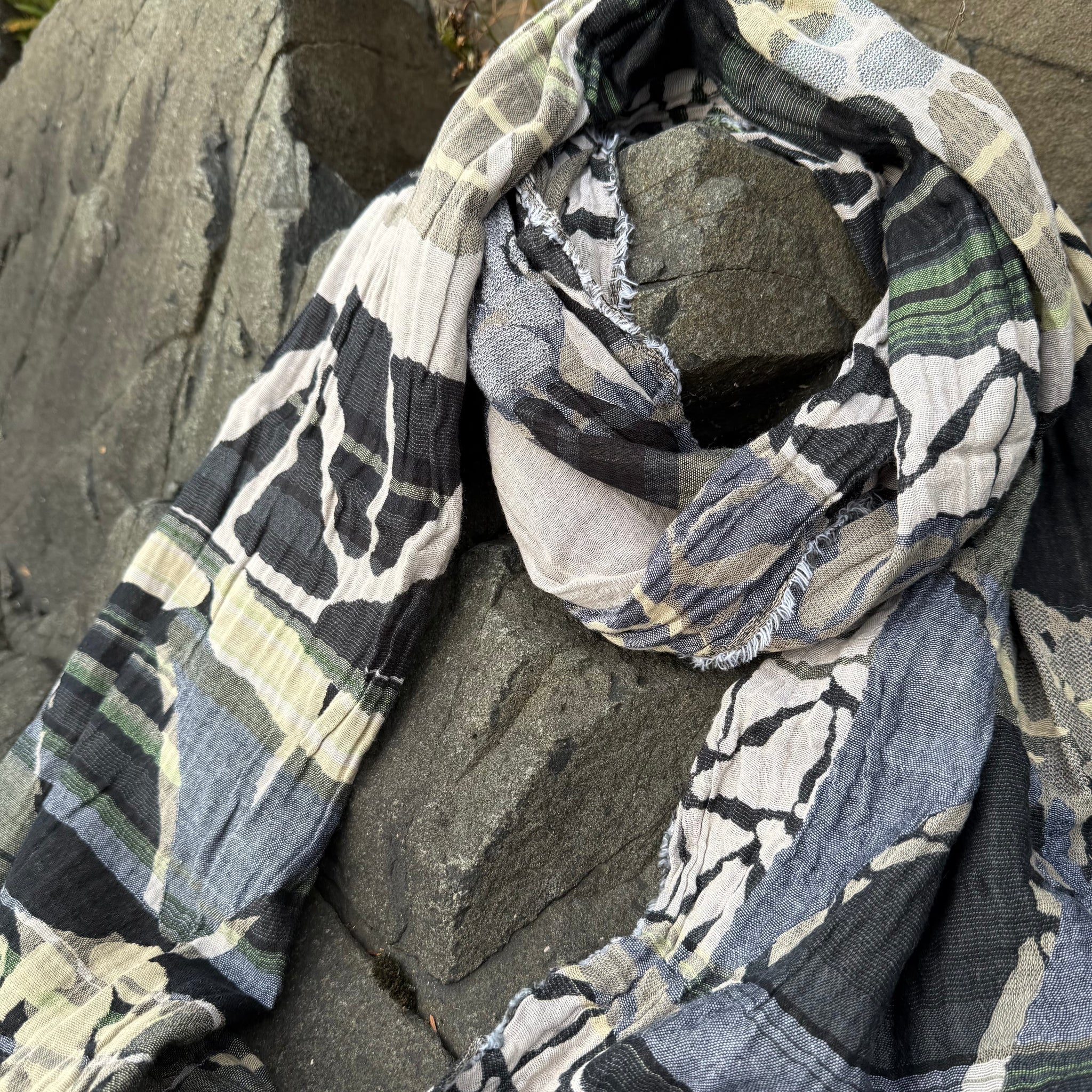 Florine Jacquard Scarf in Onyx by Letol