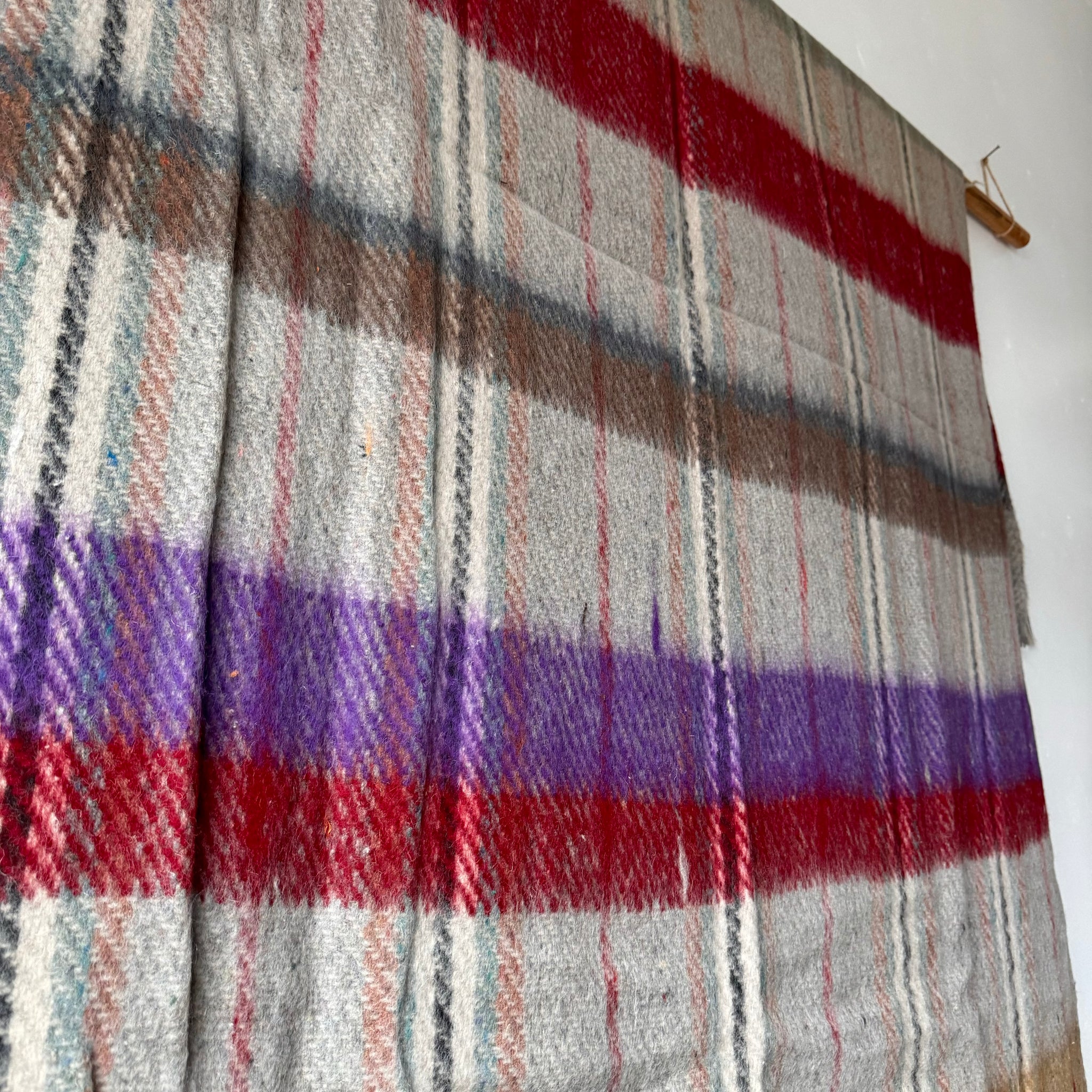 Recycled Wool Rug / Rustic Throw 1