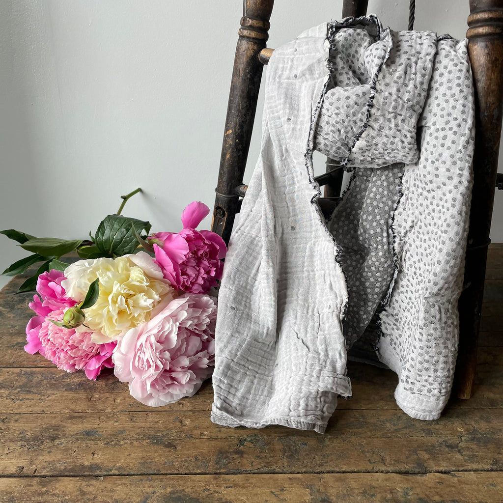 Gabrielle Pattern Jacquard Scarf in Blanc by Letol