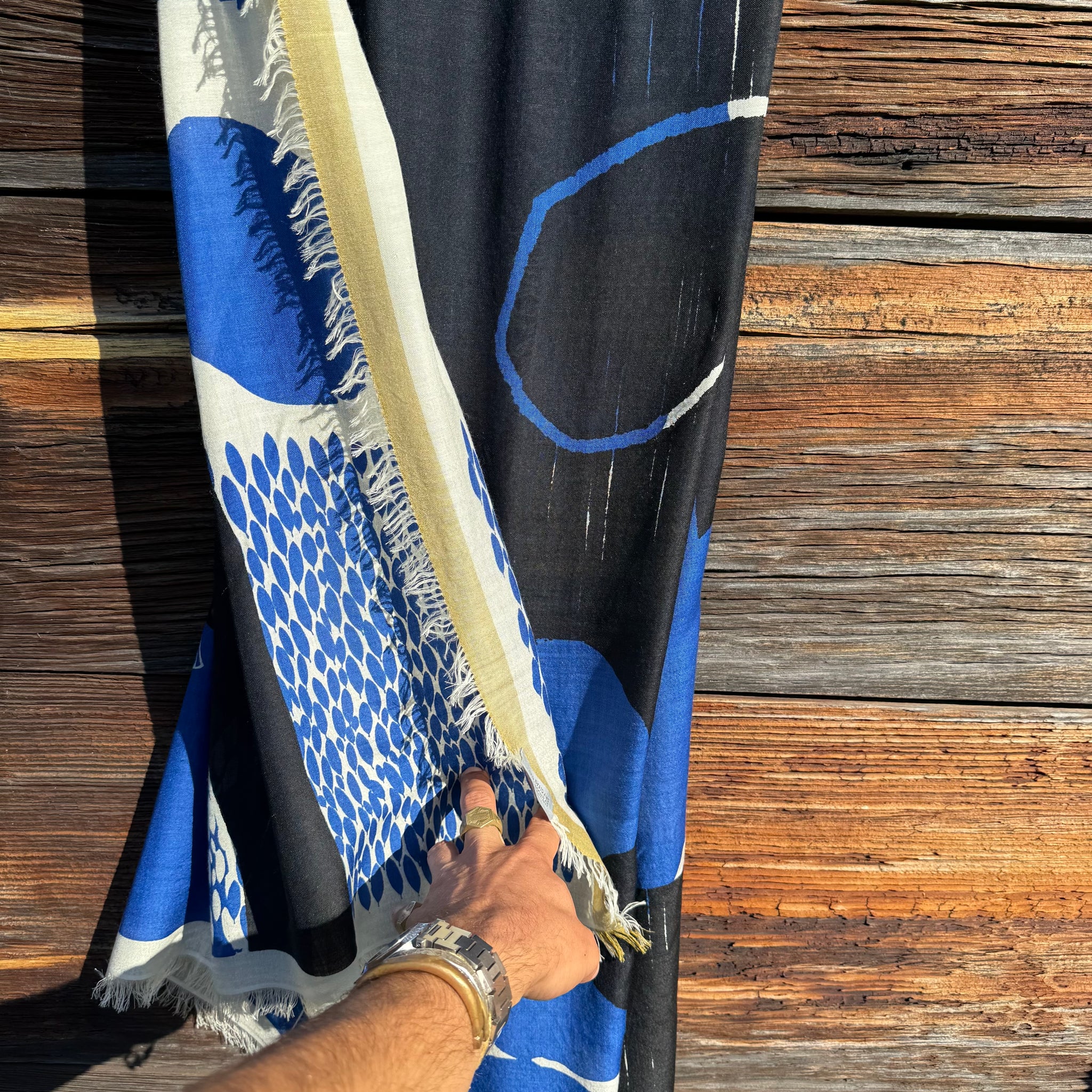 Arrow Merino Scarf in Magpie by Susy Pilgrim Waters