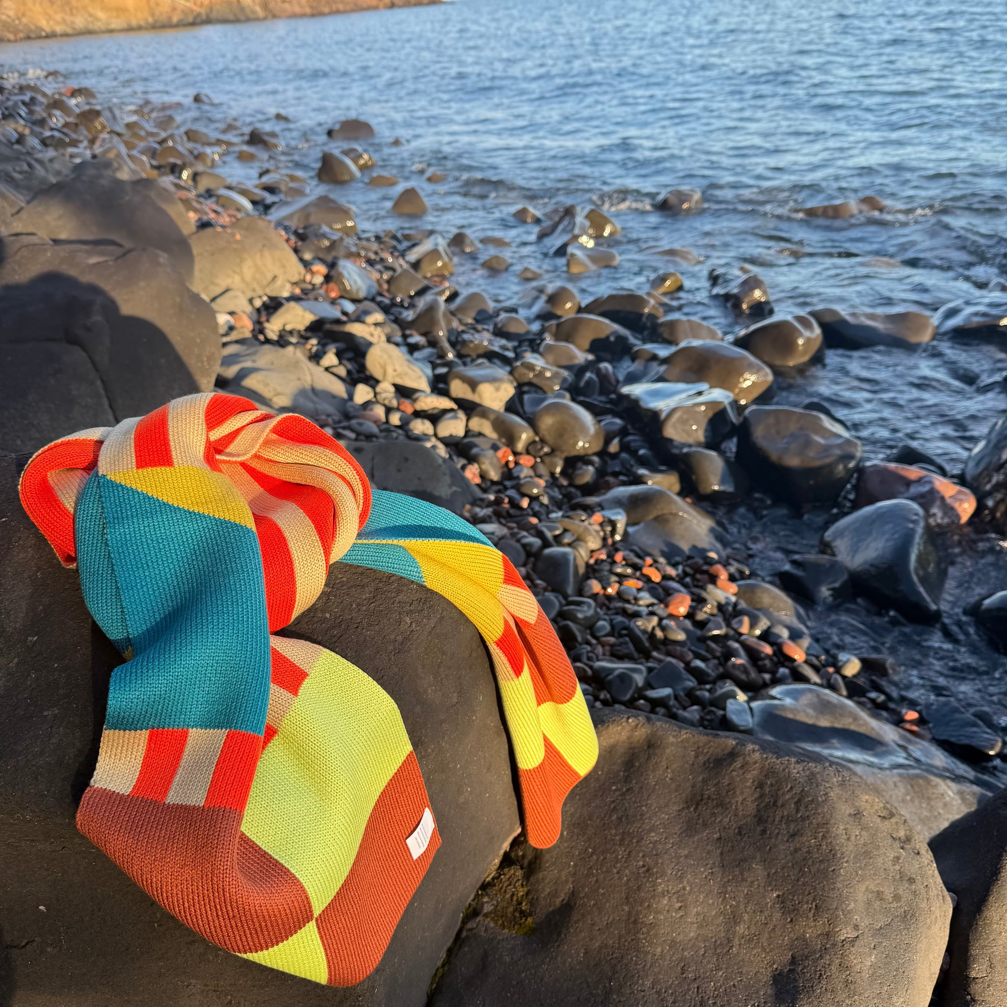 Kite Big Scarf in Desert by Verloop Knits