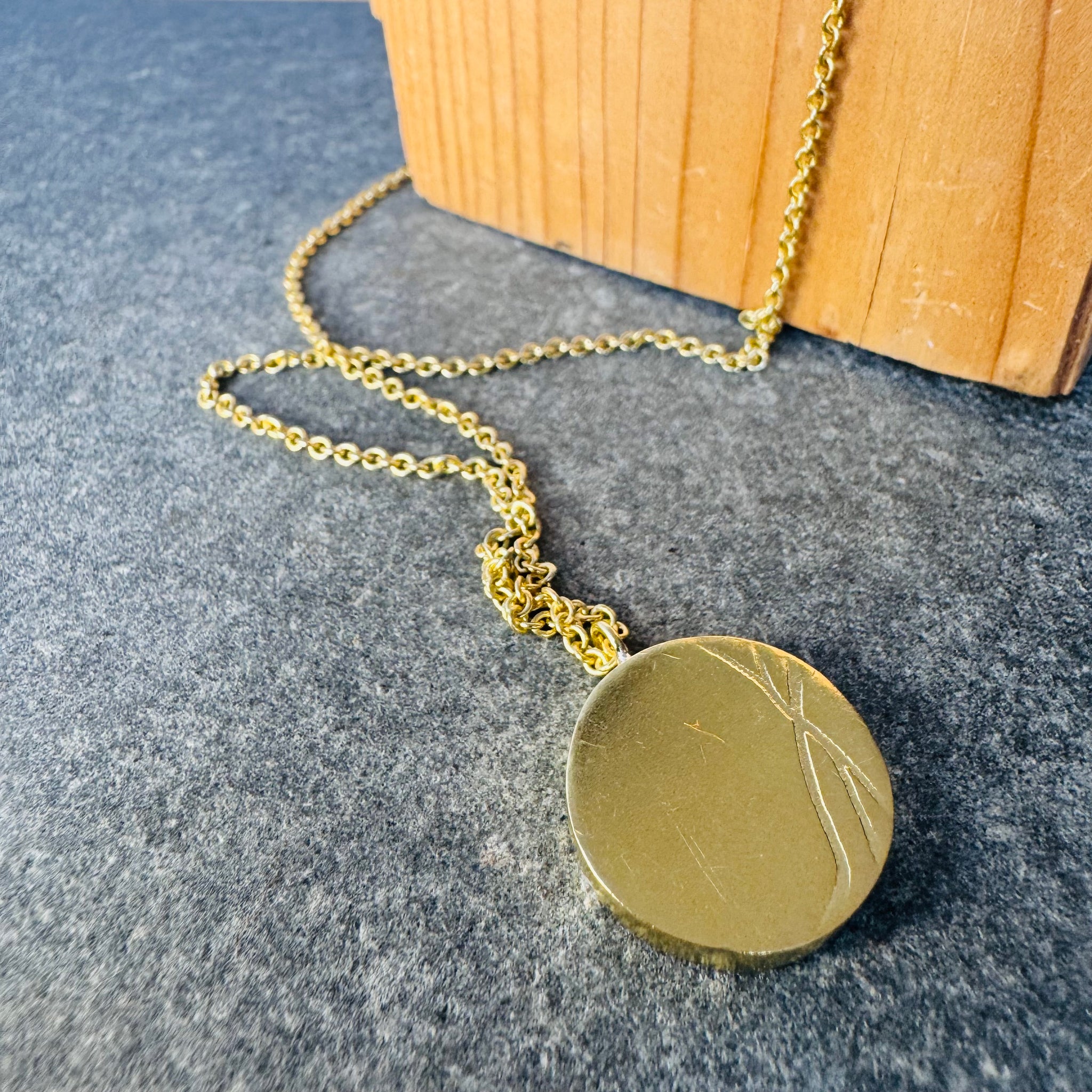 Kitsugi Round Charm Necklace by Mulxiply