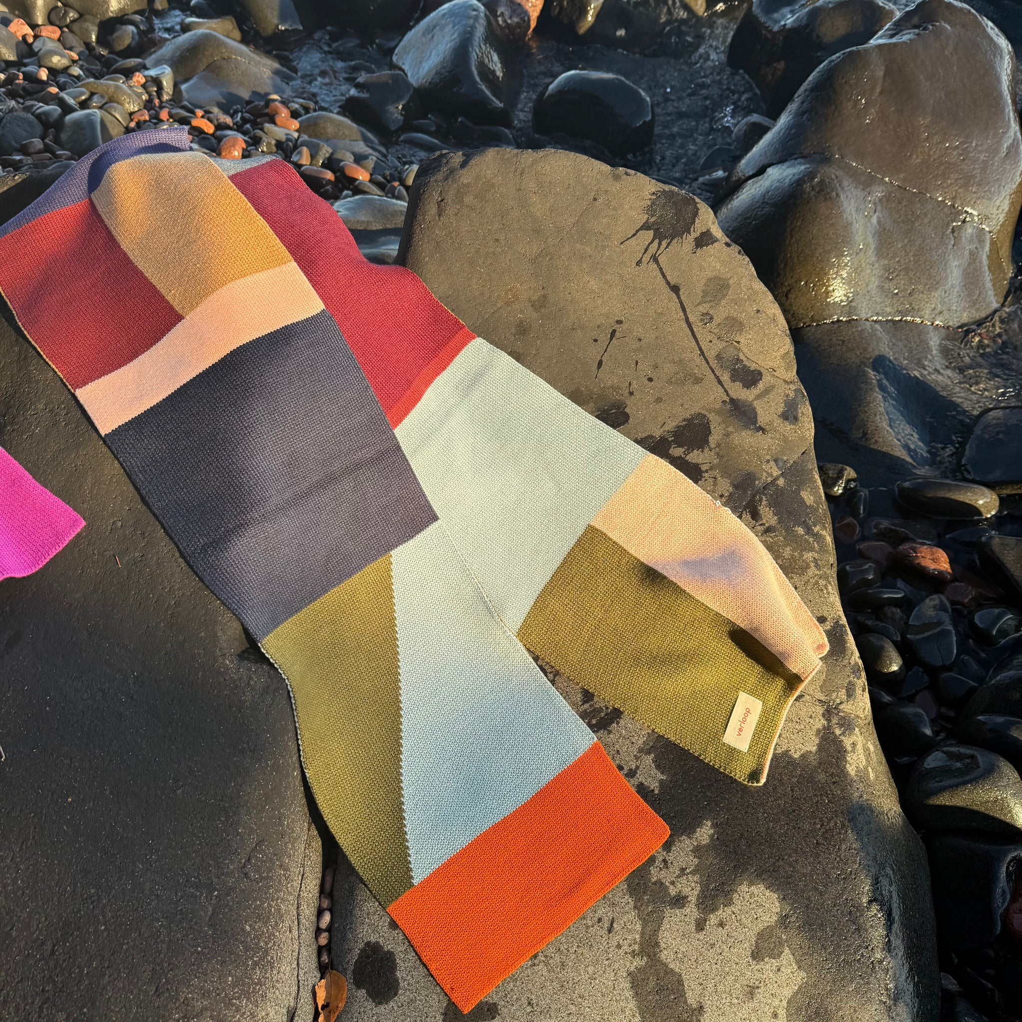 Mismatch Big Scarf by Verloop Knits