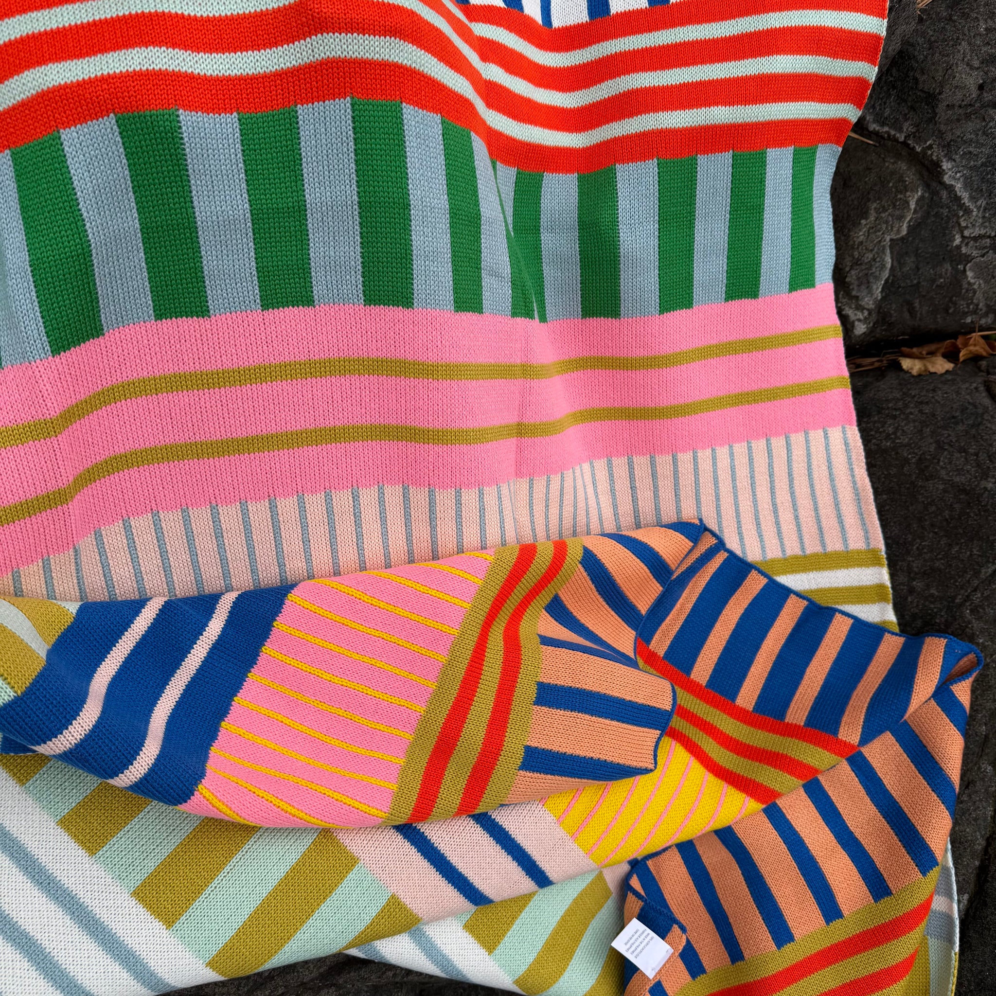 Patchwork Stripe Throw in Rainbow by Verloop Knits