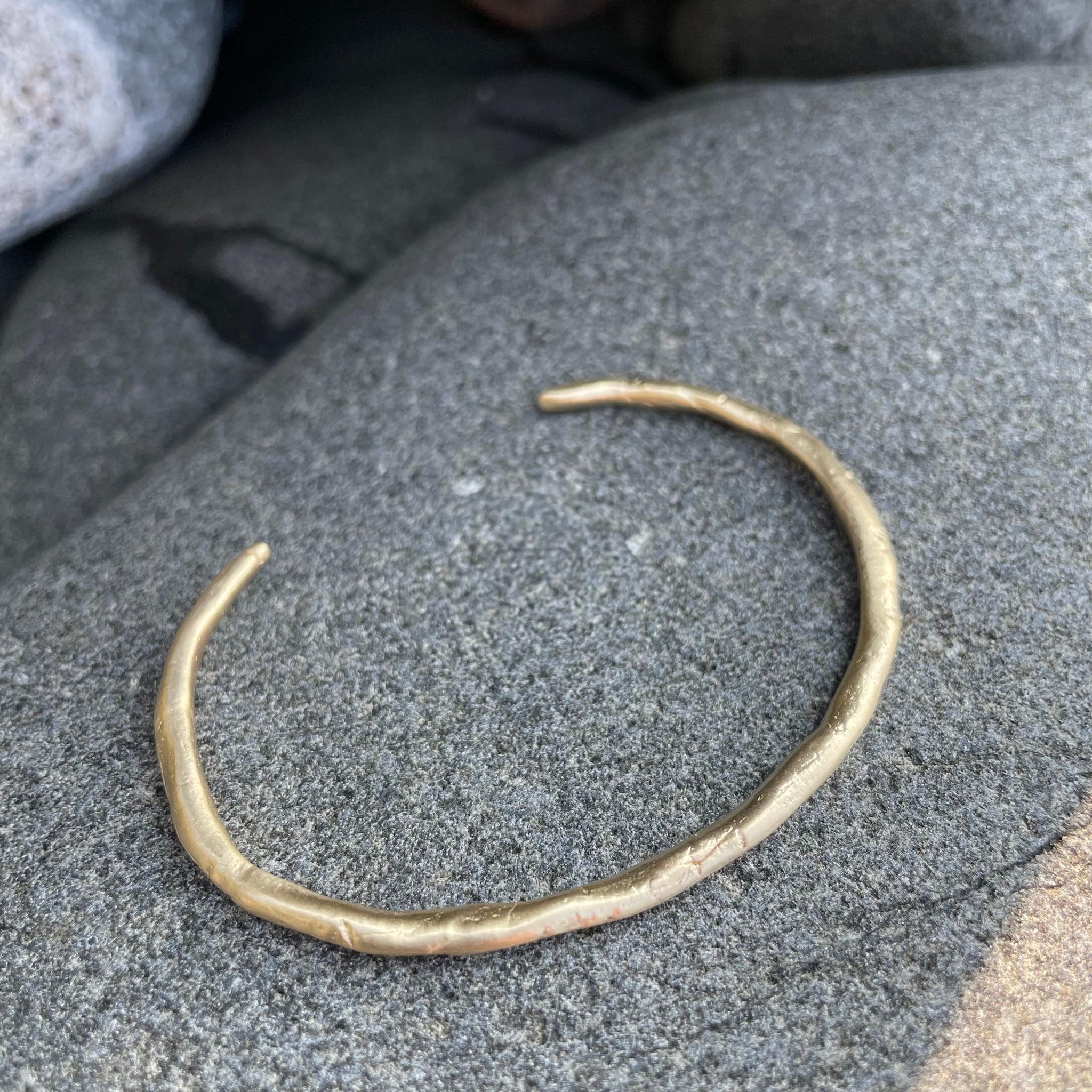 Cuff Brass Bracelet w/ Flattened Ends - Parawire