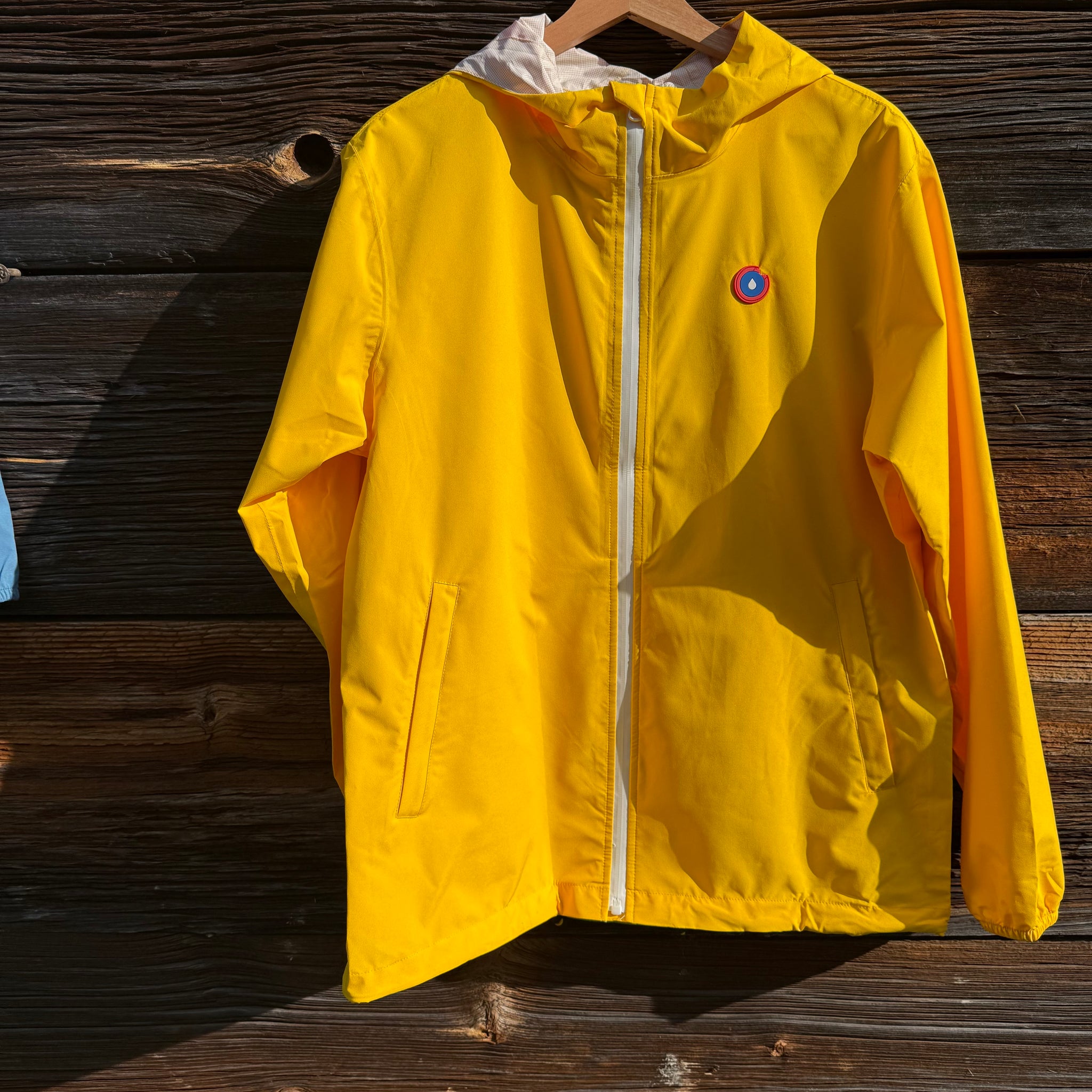 Short Raincoat by Flotte