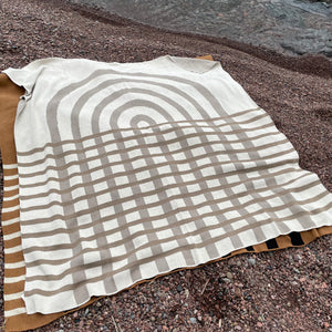 Arches Throw in Ceniza/Taupe by Stacy Garcia for In2Green