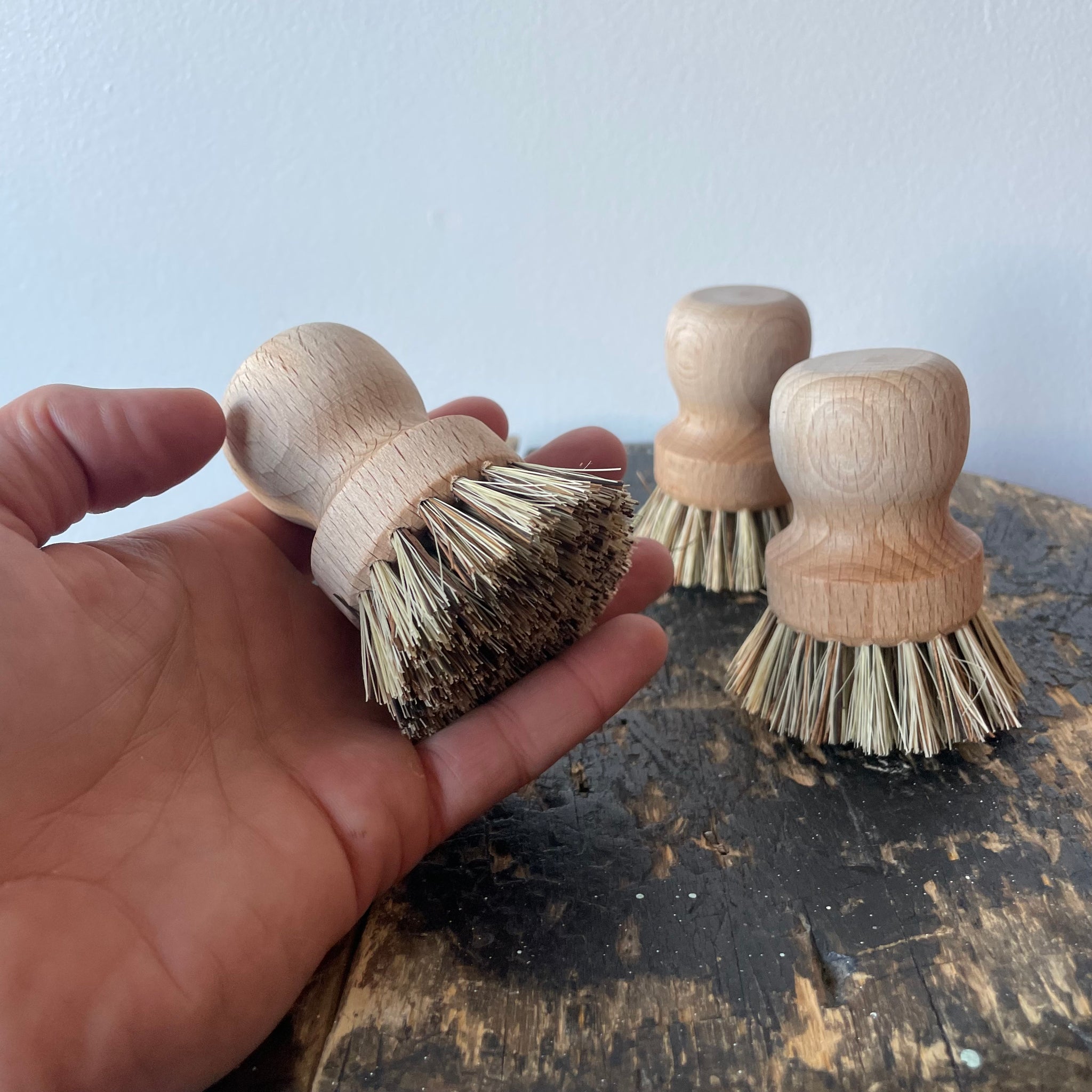 Beechwood Pot and Pan Brush