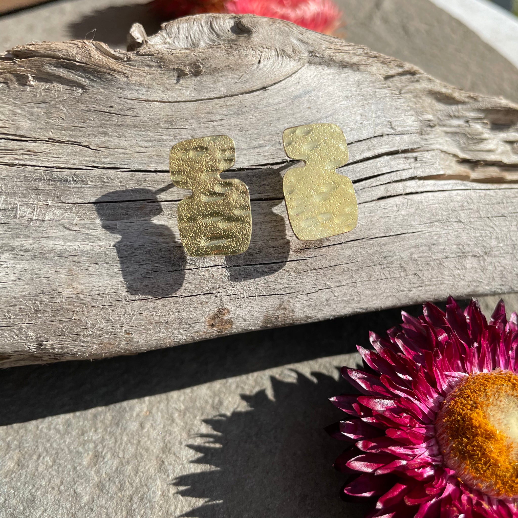 Cairn Earrings by Mulxiply