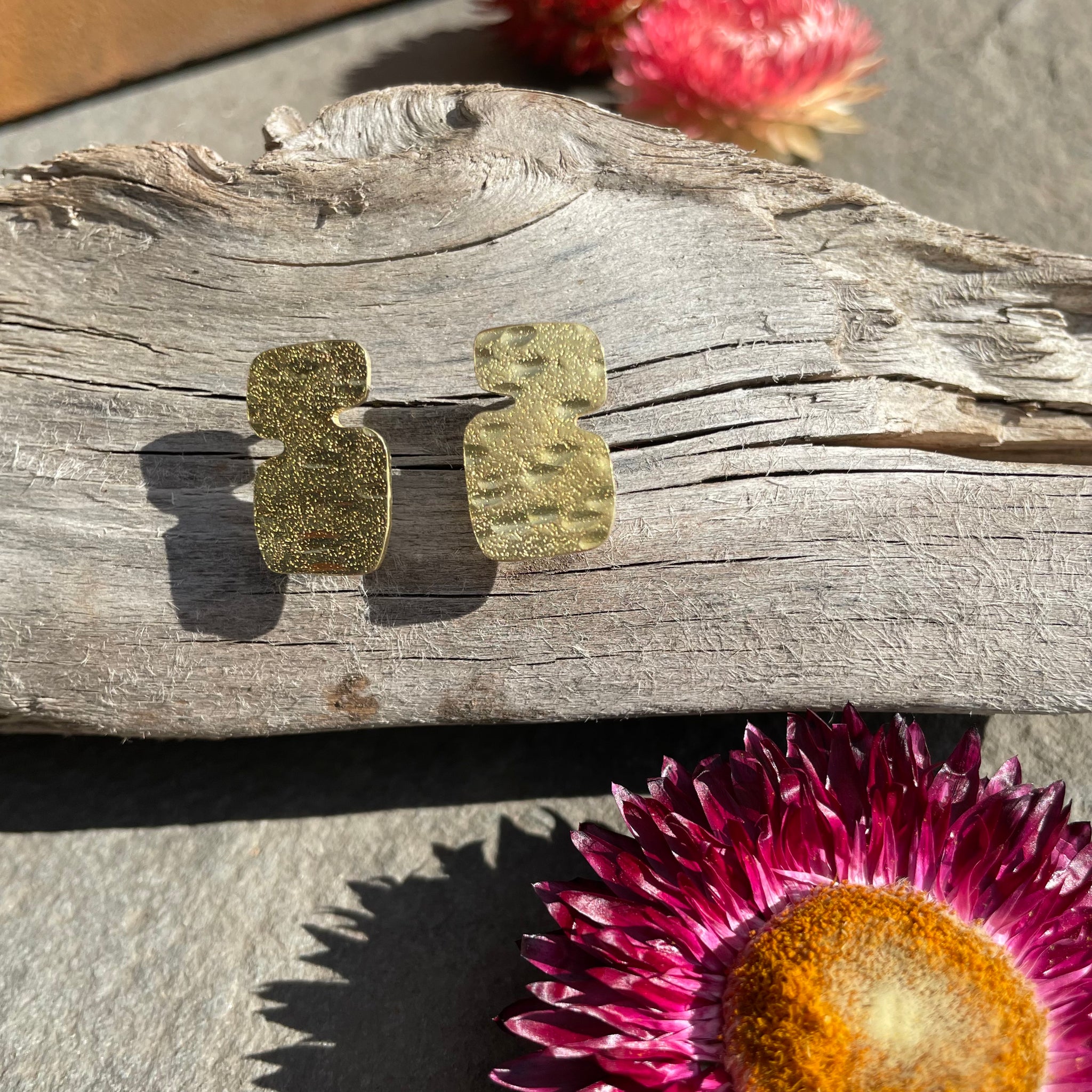 Cairn Earrings by Mulxiply