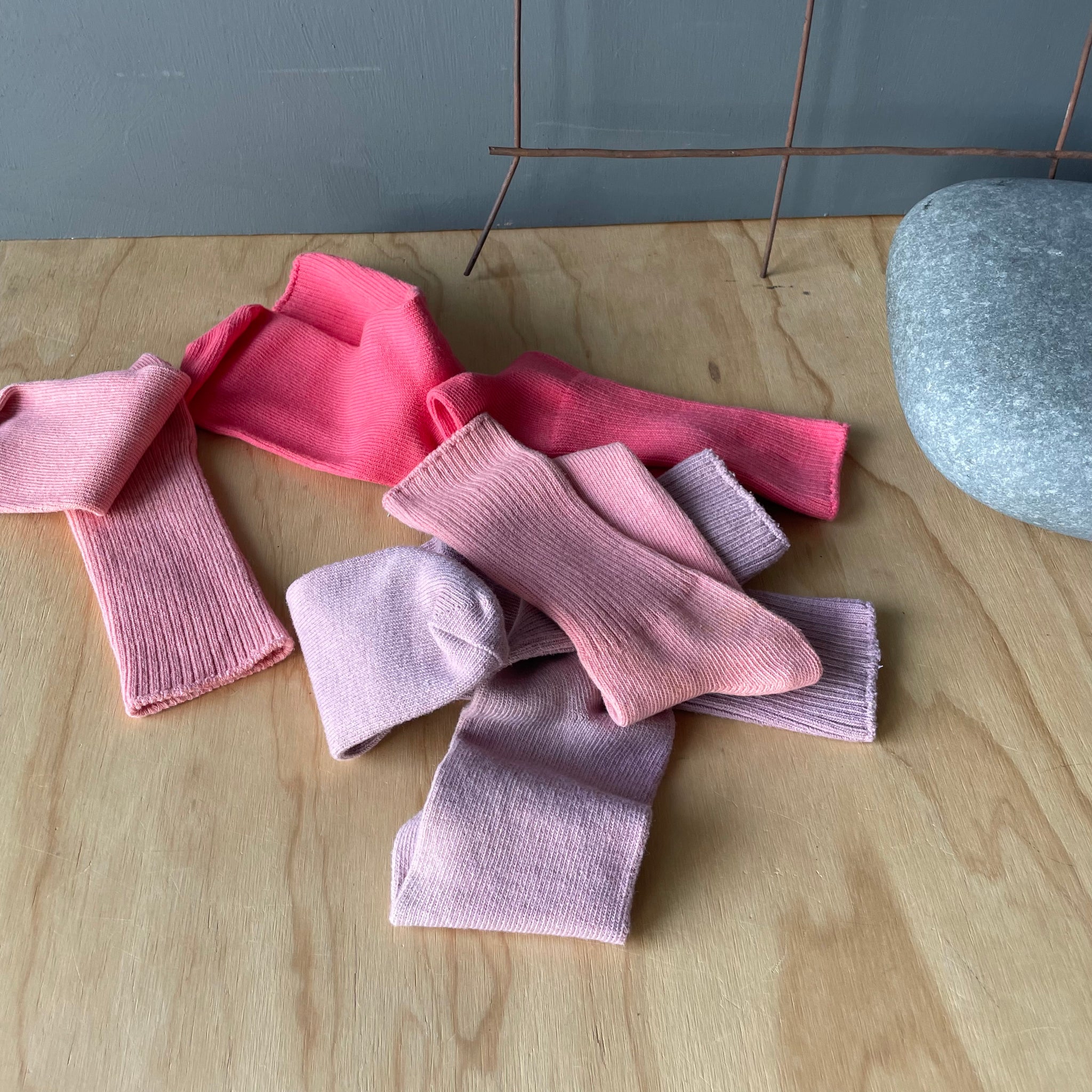 Hand Dyed Cotton Socks in Pink Tones by Scarfshop