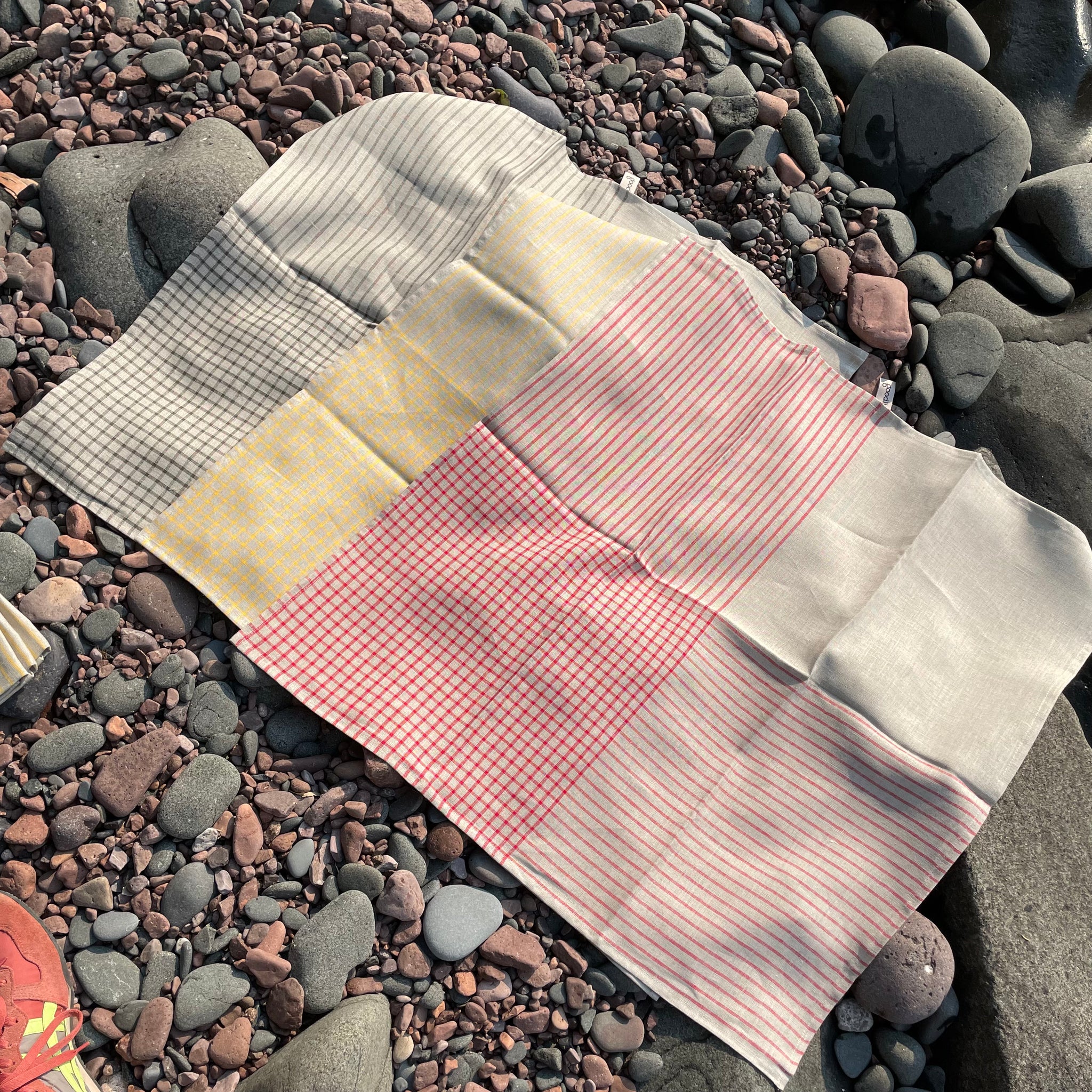 Lightweight Grid Linen Dish Towel by Goodlinens