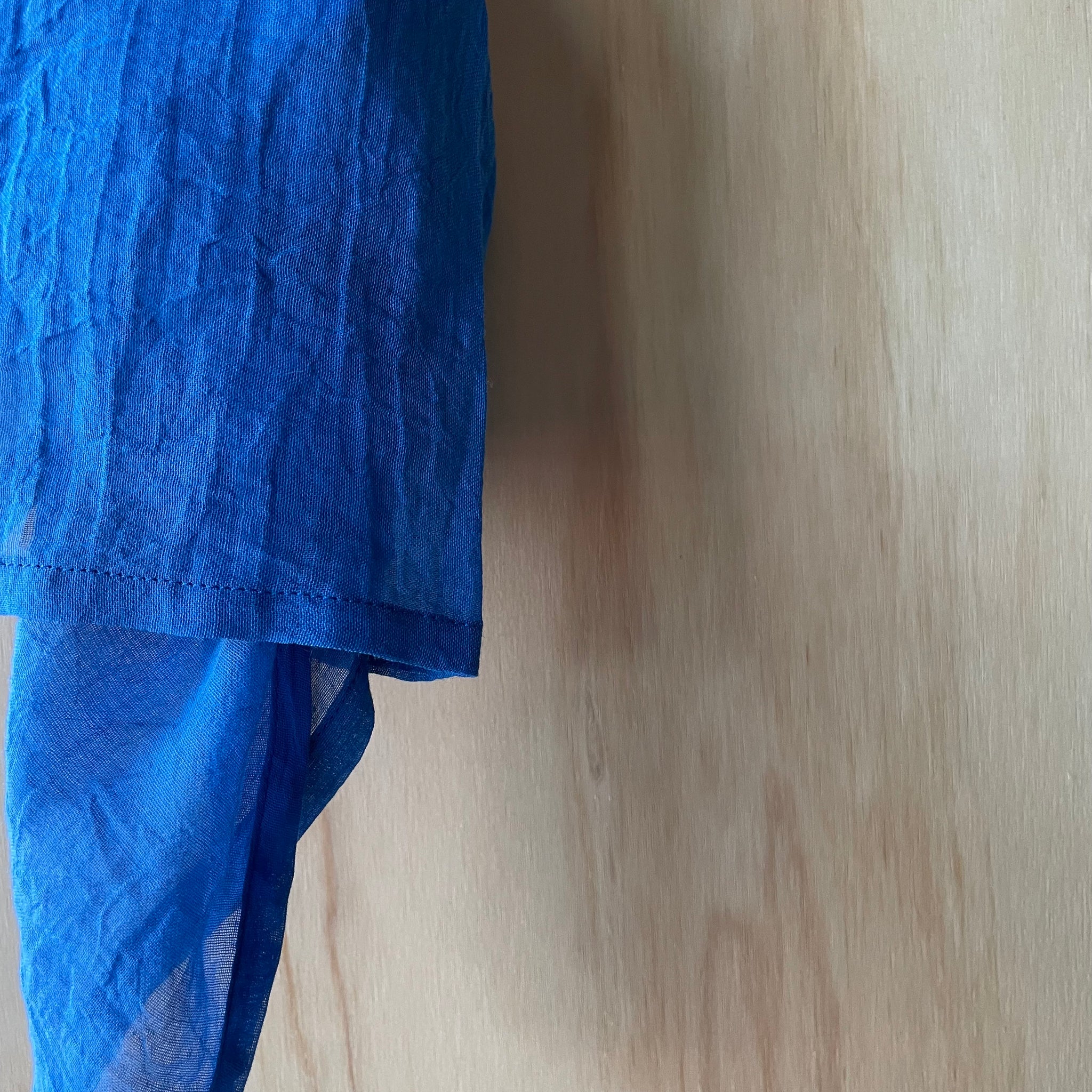 Neck Scarf in Blue Tones by Scarfshop