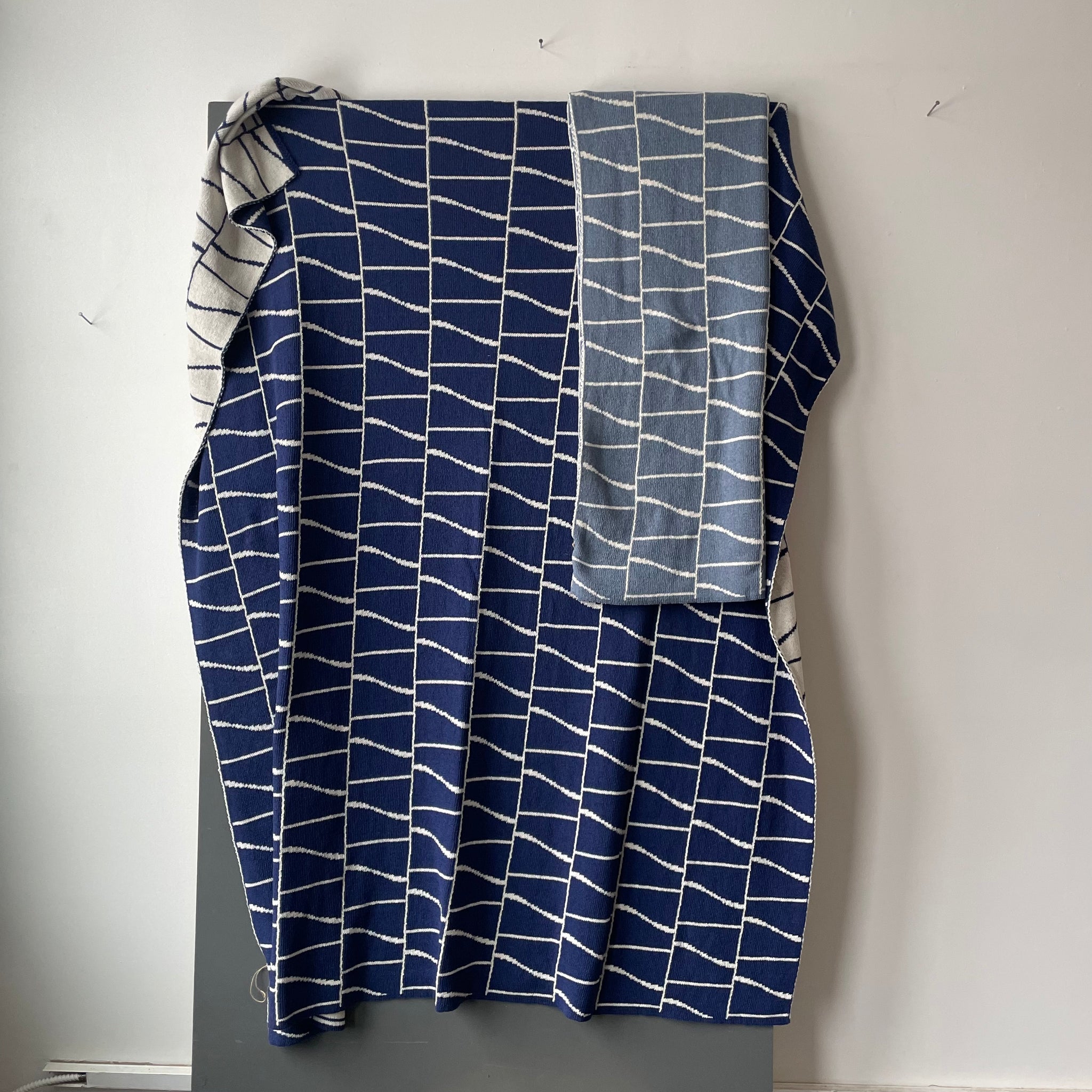 Reversible Wave Throw by In2Green