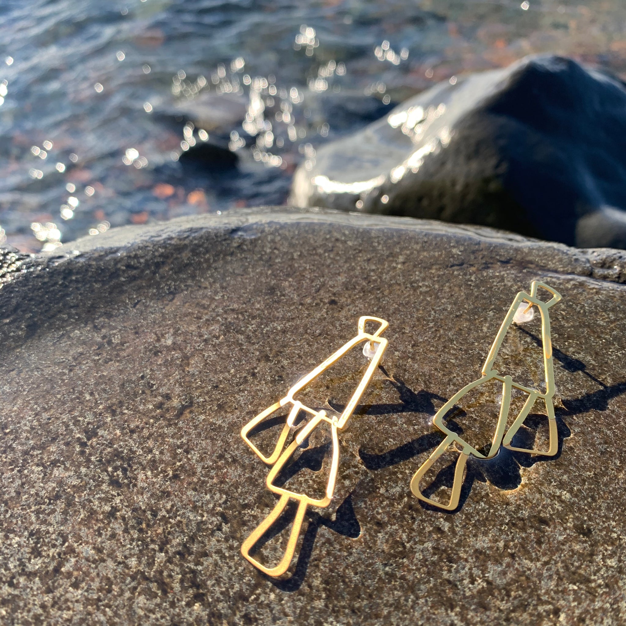 22 Carat Gold Swing Stud by Insync Design